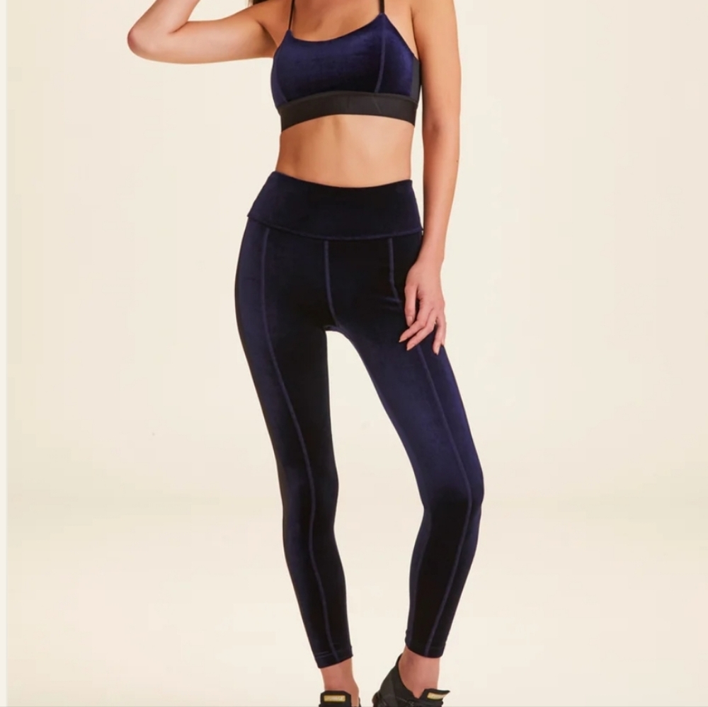Alala Velvet Bra and Leggins Set